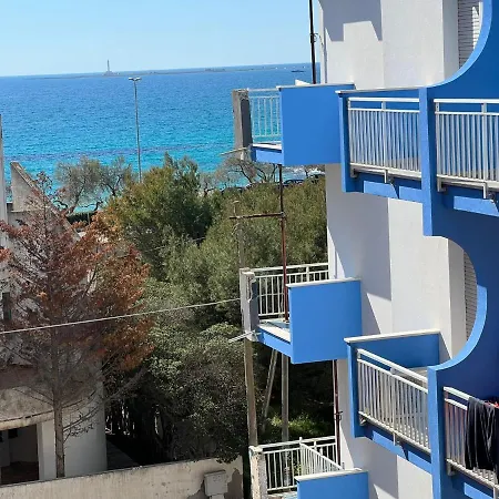 Blu Bay Apartment